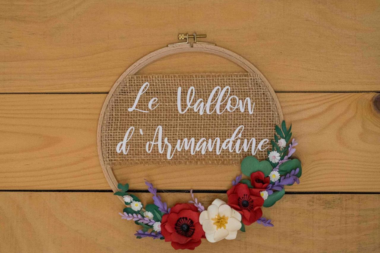 Saint-Hilaire  Le Vallon D'Armandine, Gite Ecologique Auvergne المظهر الخارجي الصورة